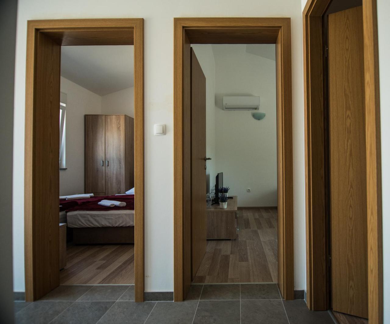 Apartments Slapovi Studenci Eksteriør billede