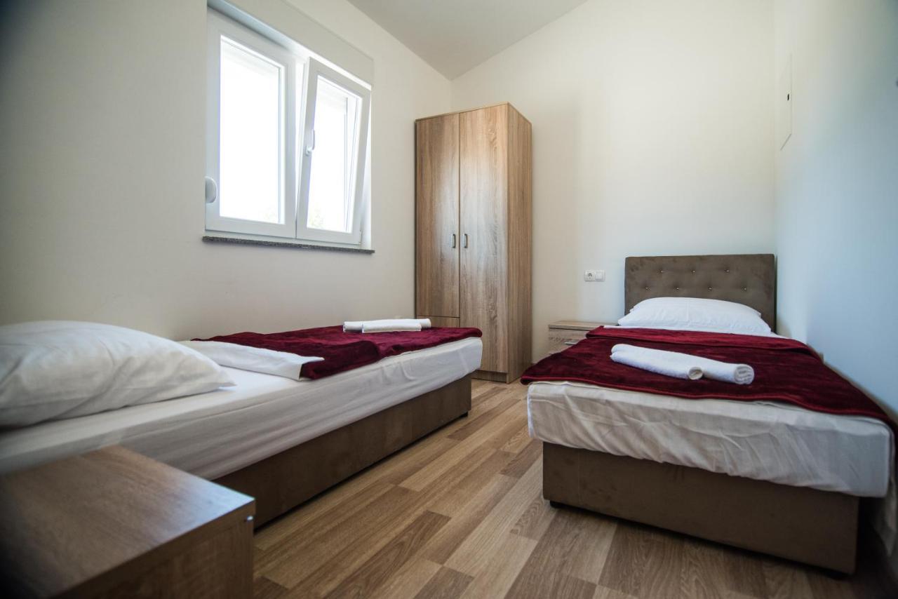 Apartments Slapovi Studenci Eksteriør billede