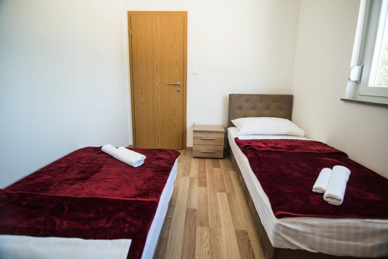 Apartments Slapovi Studenci Eksteriør billede